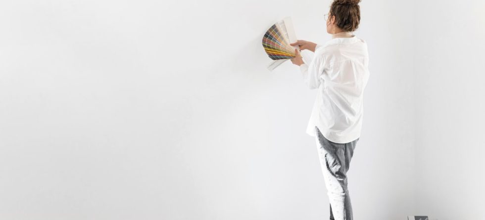 How Long Does It Take A Professional Painter To Paint The Interior Of A House?